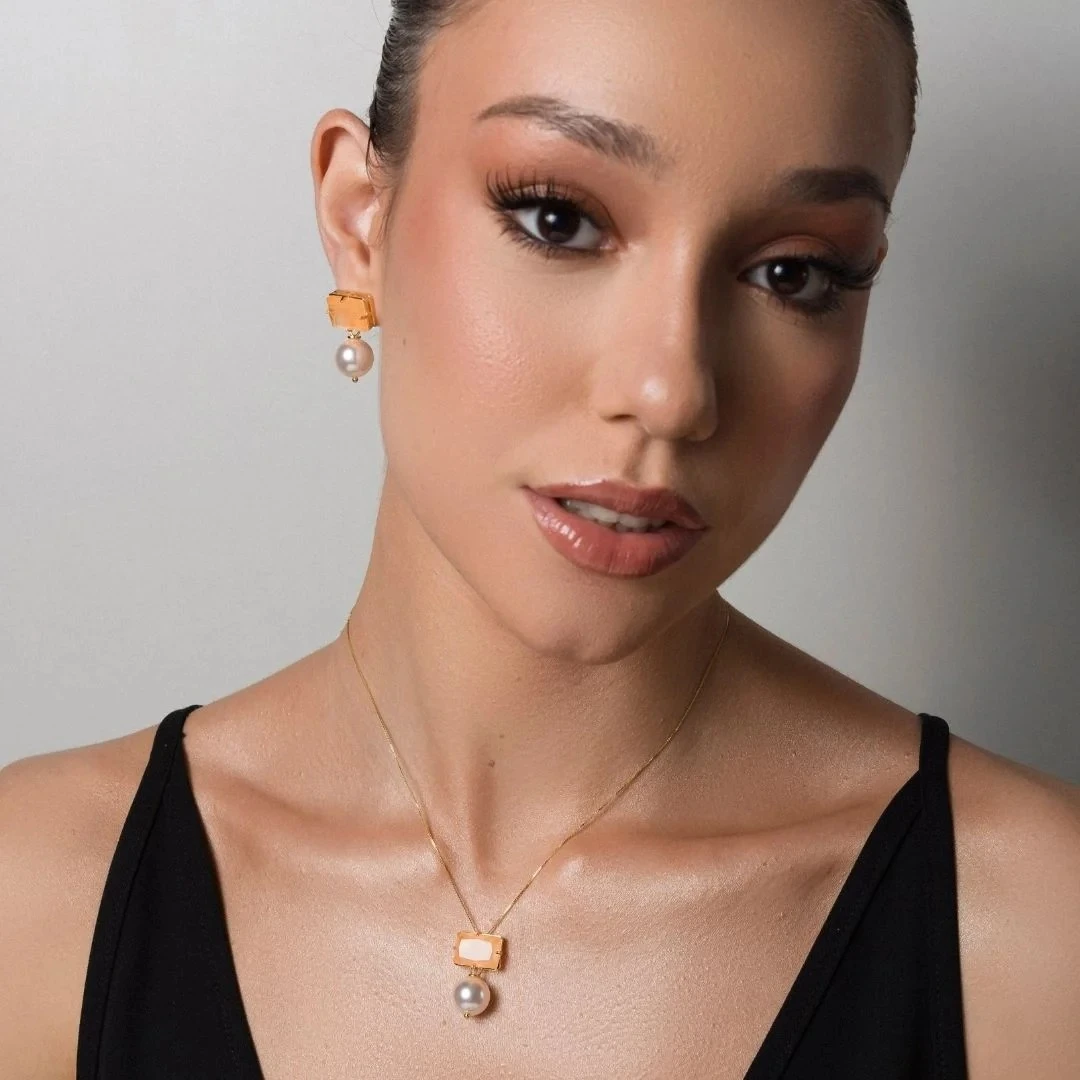 Conjunto Colar e Brinco Pilar Fusion Laranja com Pérola Banhado em Ouro 18K