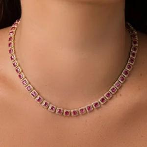 Colar Riviera com Zircônias Fucsia Banhado a Ouro 18K