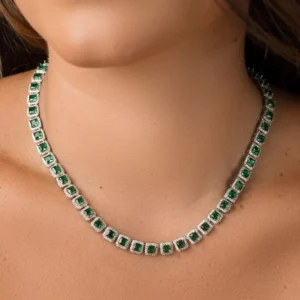 Colar Riviera com Zircônias Esmeralda Banhado em Ródio Branco